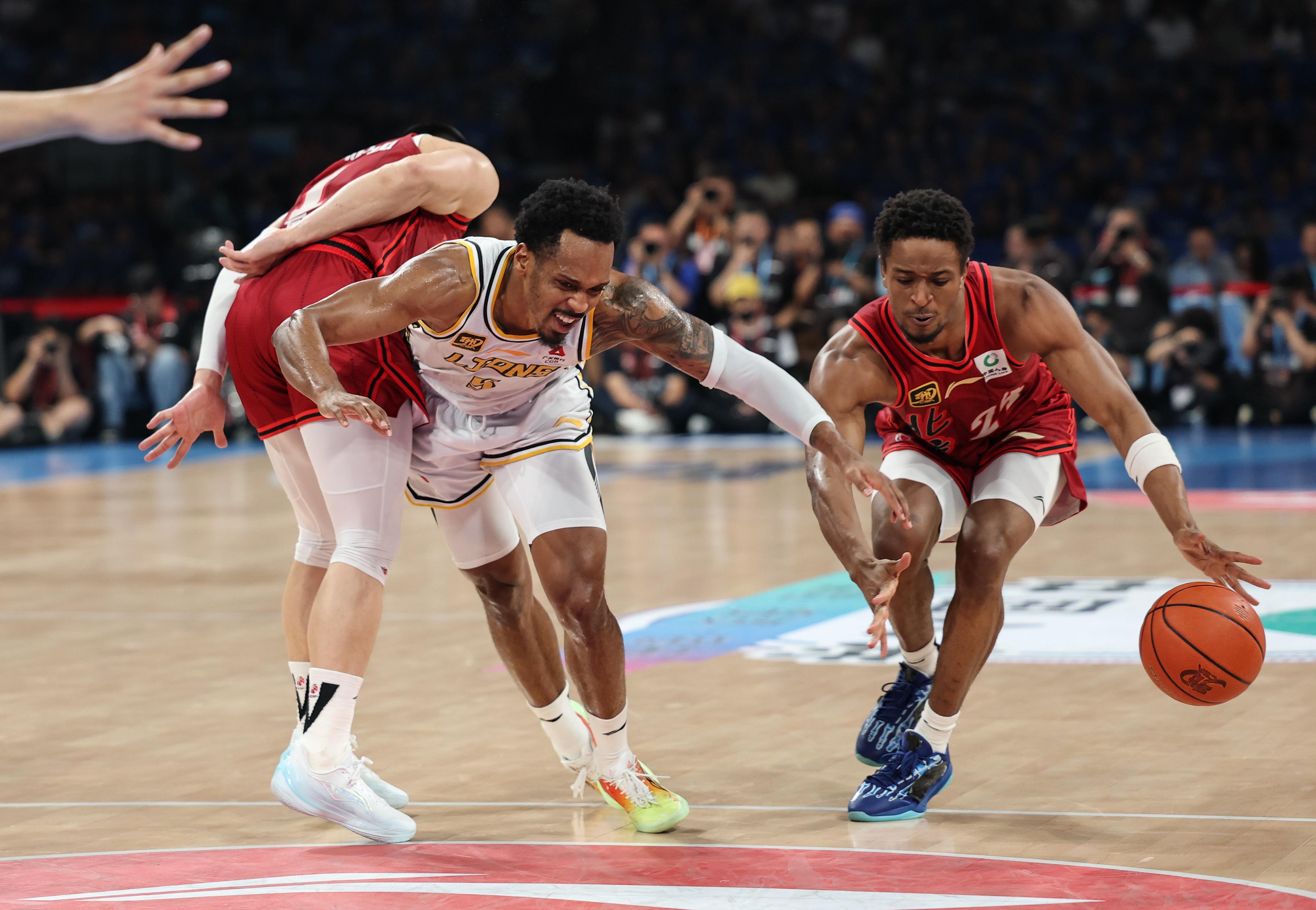 关于全明星赛赛程吃紧，广厦男篮加时末段绝杀压哨，赛场秩序良好，临场指挥获称赞的信息九游官网