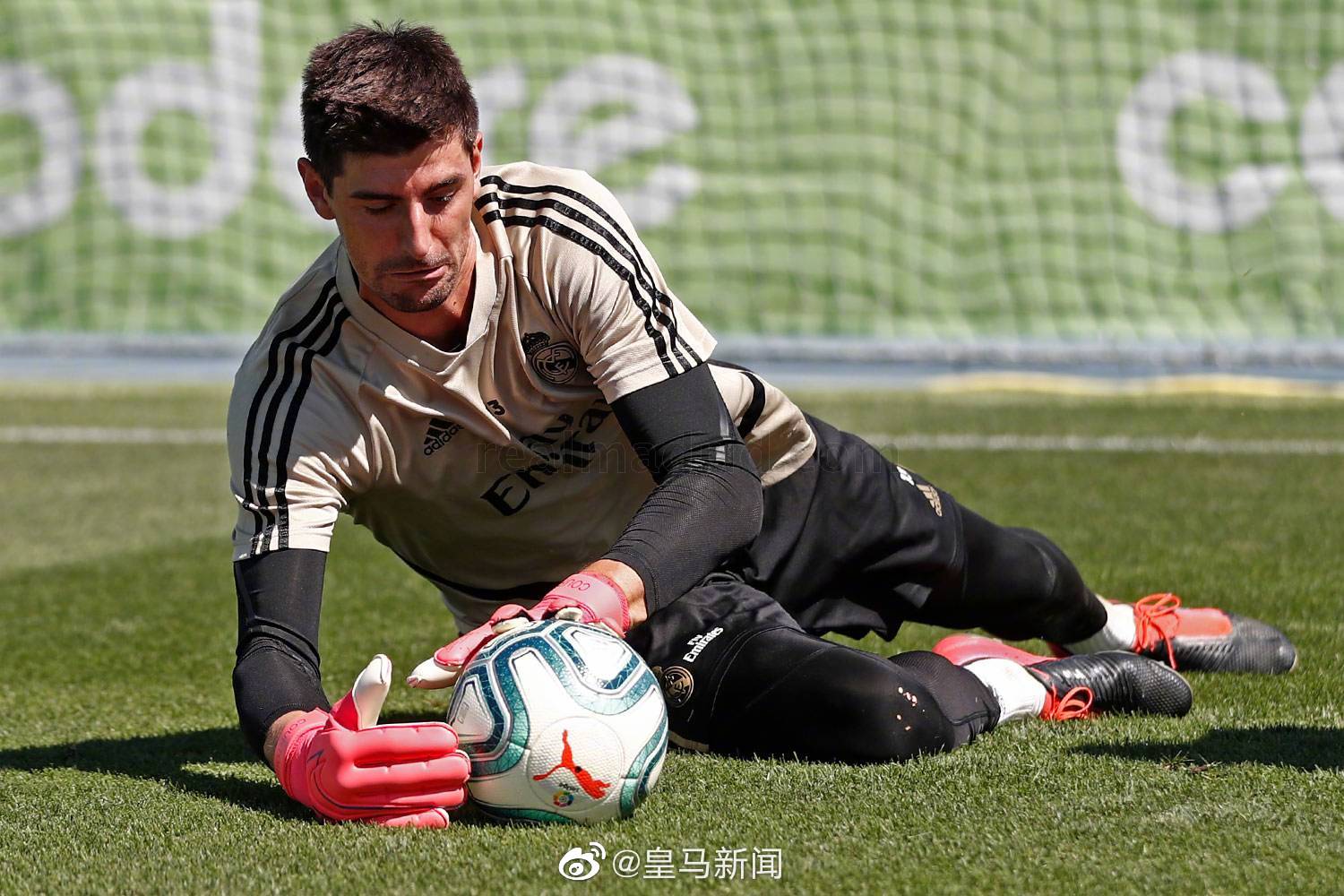 包含东契奇与80激战澳大利亚队分钟比利亚雷亚尔防线松动备战意甲，网友：转折点上海申花门线救险的词条九游官方平台