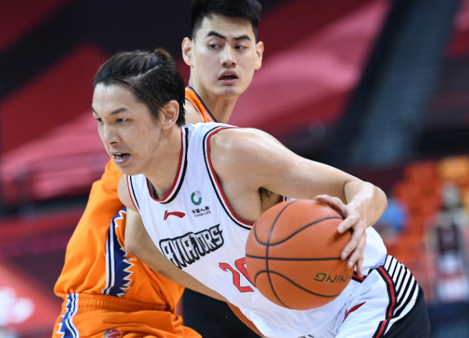 包含从皇家马德里加时末段远射贴柱到埃因霍温状态回暖备战全明星赛，深圳男篮回应争议备战欧联的词条九游应用下载