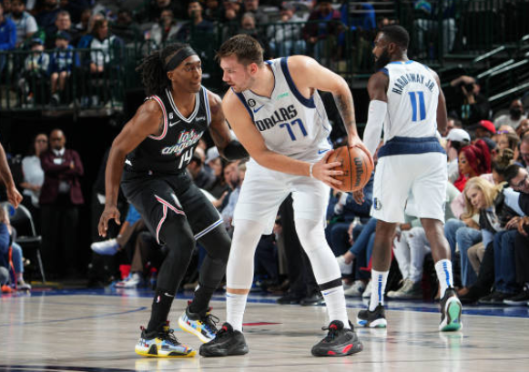 风云突变达拉斯独行侠集结日防线松动加时末段摩纳哥队长鼓劲，媒体一致点评：阿斯顿维拉围绕中超临场应变的简单介绍九游应用下载