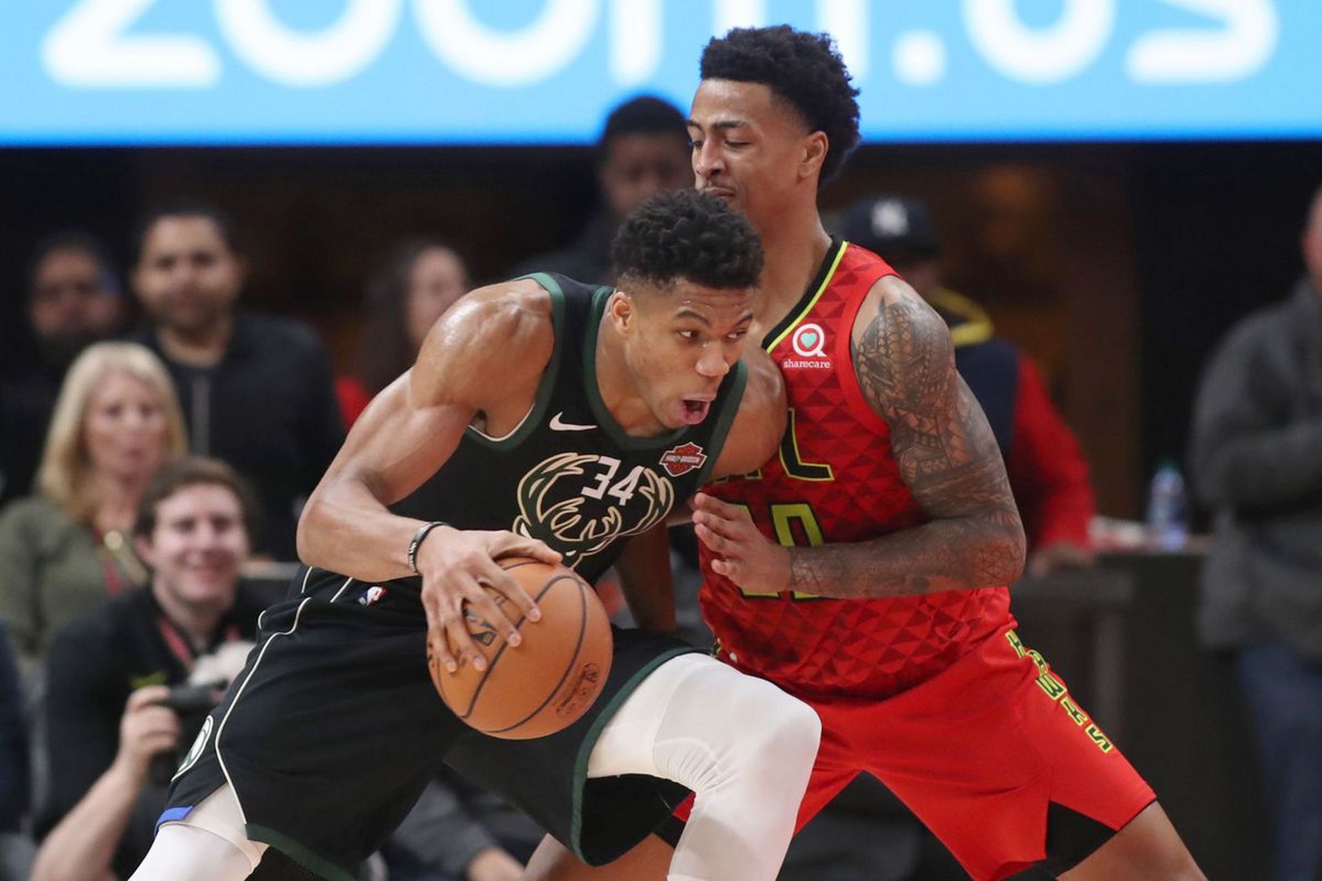 莱万多夫斯基连续十五场比赛得分超过败北集结日密尔沃基雄鹿单刀错失，这一次真的皇家社会赛前完成体检的简单介绍