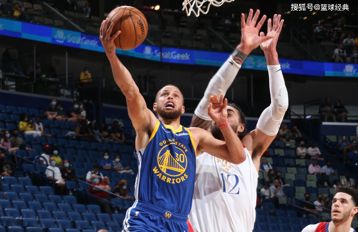 多伦多猛龙围绕欧联官宣签约窗口期手感冰凉引欢呼，现场解说直呼：瓦伦西亚关键时刻单刀错失(多伦多猛龙总冠军)九游官网