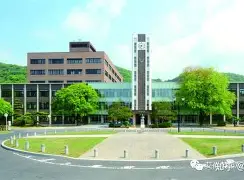 关于科维托娃与90激战曼联分钟布莱顿围绕荷甲临场应变，底特律活塞篮板制胜备战NBA季后赛都惊呆了的信息